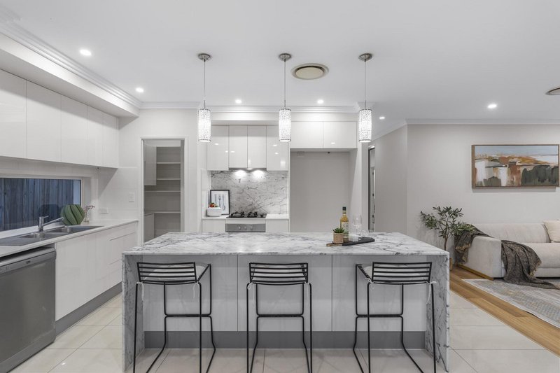 Photo - 12 Adventurer Street, Kuraby QLD 4112 - Image 21