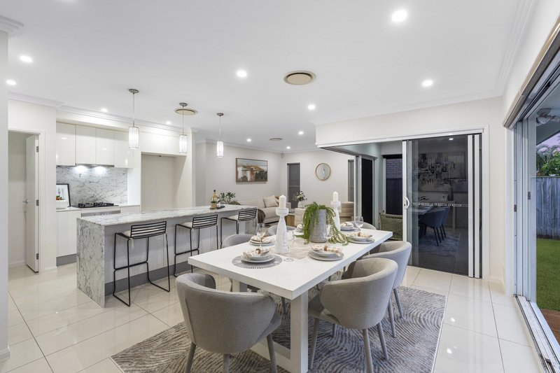 Photo - 12 Adventurer Street, Kuraby QLD 4112 - Image 22