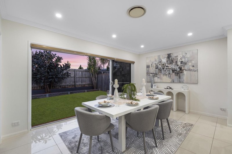 Photo - 12 Adventurer Street, Kuraby QLD 4112 - Image 23