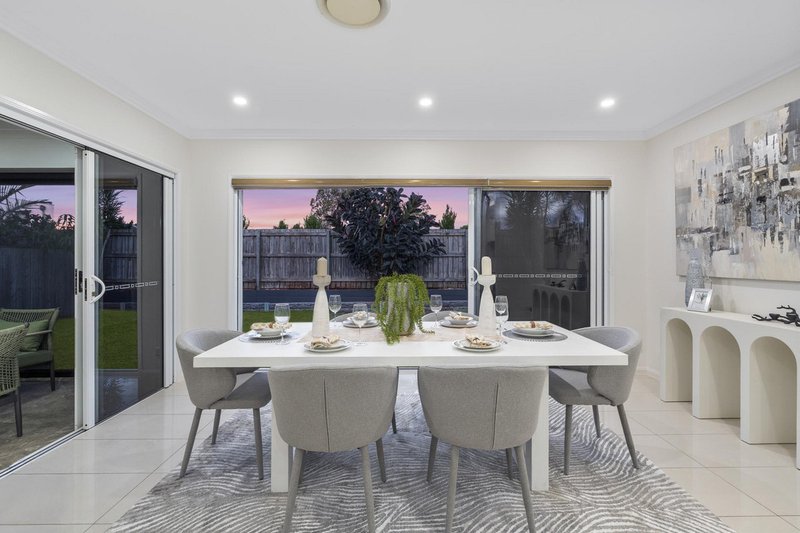 Photo - 12 Adventurer Street, Kuraby QLD 4112 - Image 25