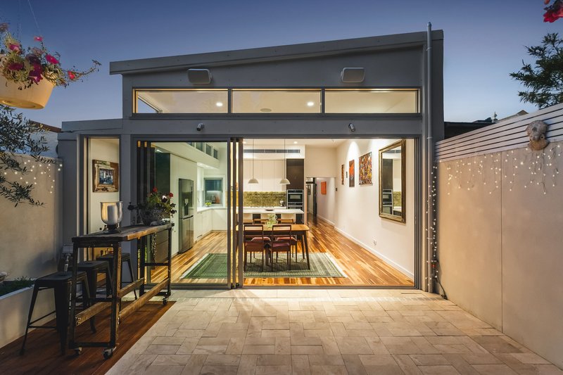 Photo - 12 Alice Street, Newtown NSW 2042 - Image 3