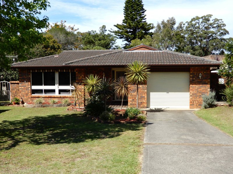 12 Alverstoke Close, Bomaderry NSW 2541