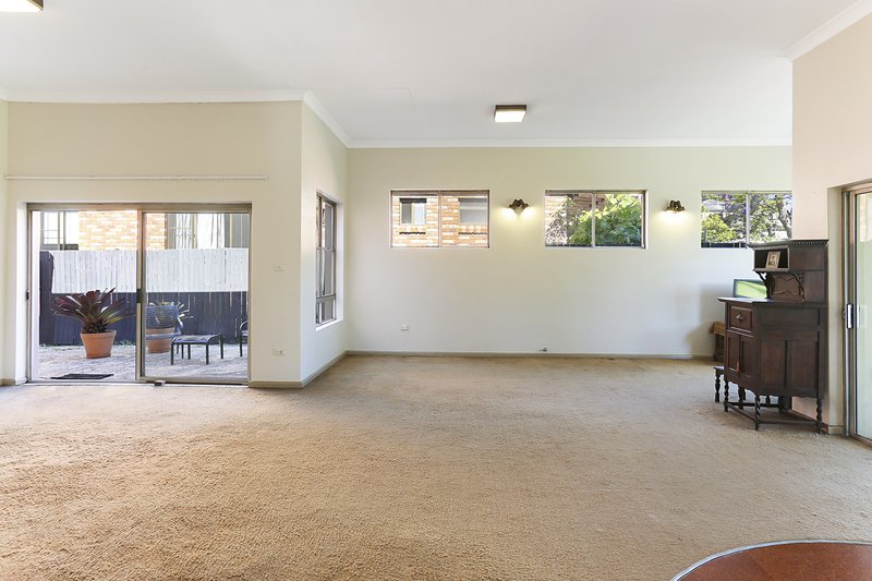 Photo - 12 Alviston Street, Strathfield NSW 2135 - Image 10