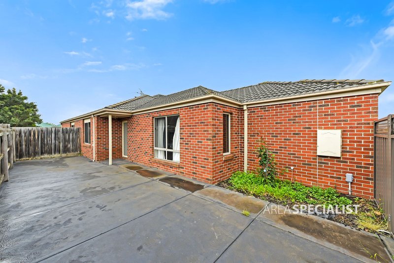 12 Amberley Drive, Pakenham VIC 3810