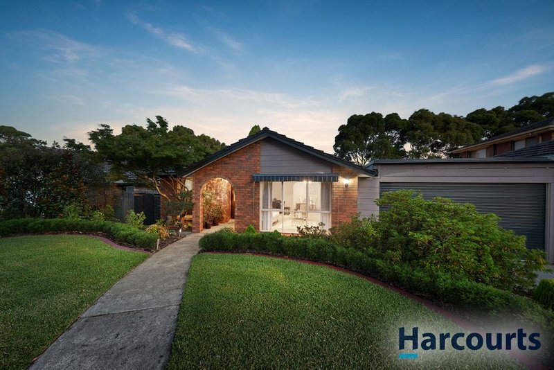 12 Amersham Drive, Wantirna VIC 3152