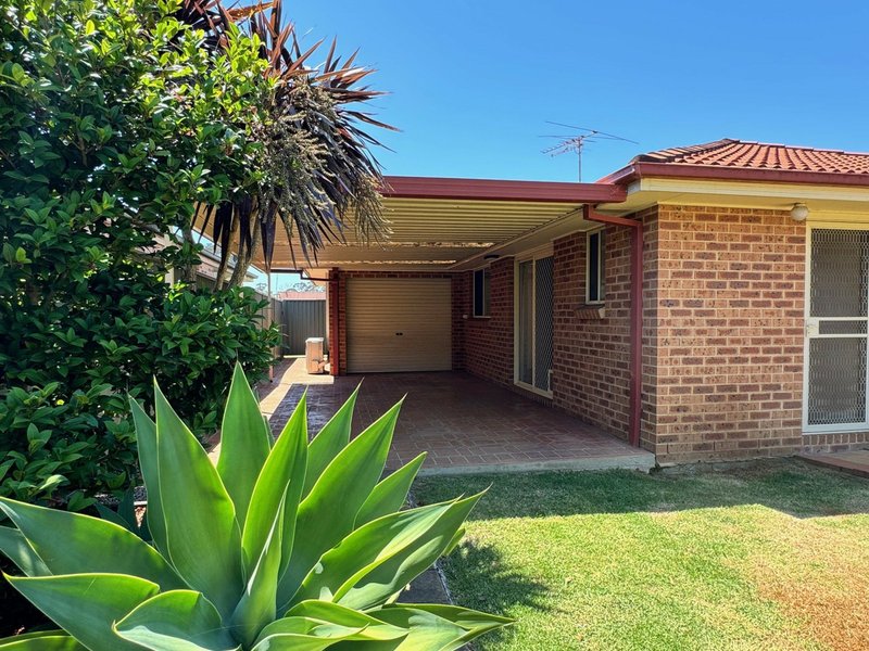 Photo - 12 Andrew Thompson Place, Colyton NSW 2760 - Image 2