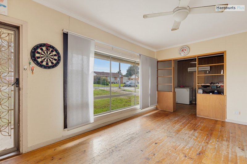 Photo - 12 Anembo Street, O'Sullivan Beach SA 5166 - Image 3
