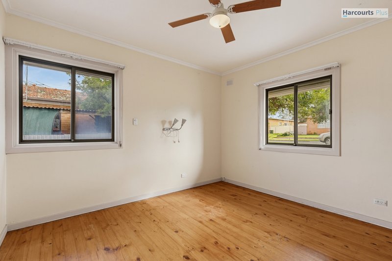 Photo - 12 Anembo Street, O'Sullivan Beach SA 5166 - Image 6