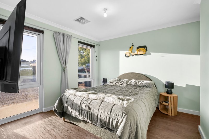 Photo - 12 Angove Road, Baldivis WA 6171 - Image 12