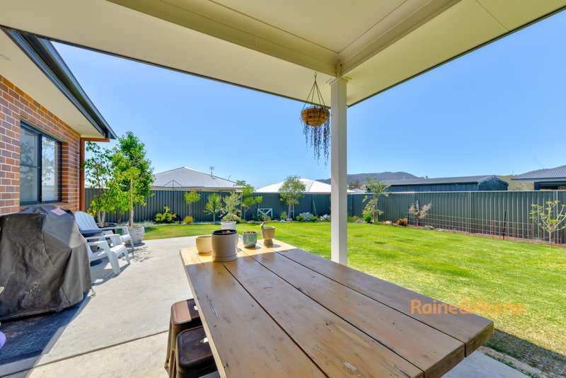 Photo - 12 Angus Place, Tamworth NSW 2340 - Image 14