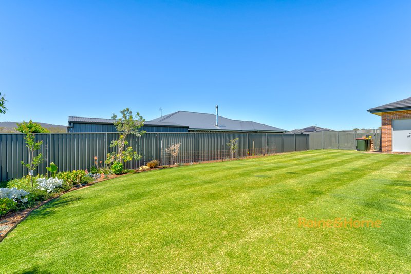 Photo - 12 Angus Place, Tamworth NSW 2340 - Image 15