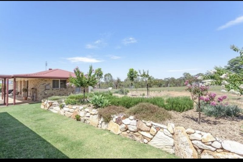 Photo - 12 Anna Court, Placid Hills QLD 4343 - Image 12