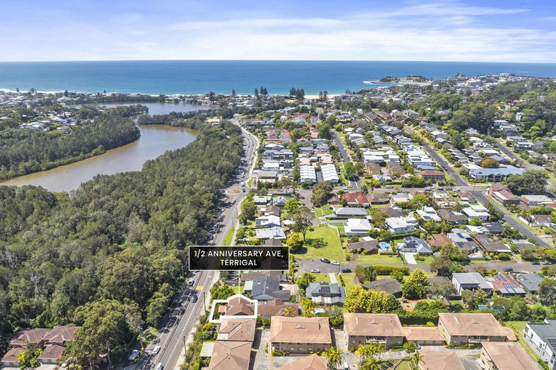 Photo - 1/2 Anniversary Avenue, Terrigal NSW 2260 - Image 9