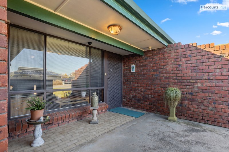 Photo - 1/2 Anulka Street, Hallett Cove SA 5158 - Image 3