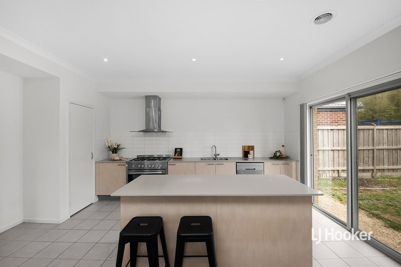 Photo - 12 Aphrodite Drive, Truganina VIC 3029 - Image 5