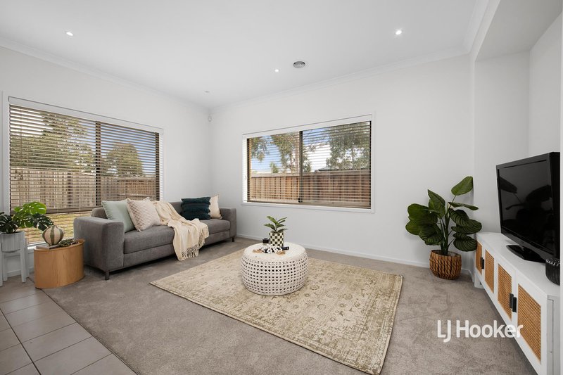 Photo - 12 Aphrodite Drive, Truganina VIC 3029 - Image 10