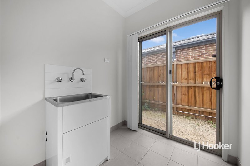 Photo - 12 Aphrodite Drive, Truganina VIC 3029 - Image 13