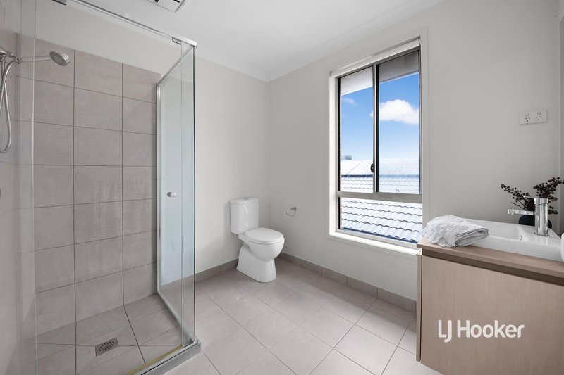 Photo - 12 Aphrodite Drive, Truganina VIC 3029 - Image 15