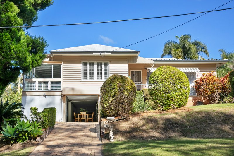 Photo - 12 Aragon Street, Indooroopilly QLD 4068 - Image