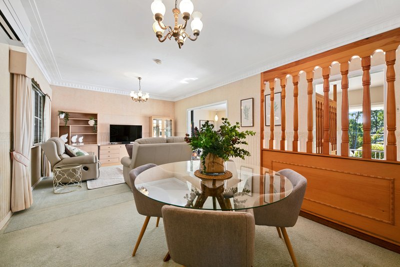 Photo - 12 Aragon Street, Indooroopilly QLD 4068 - Image 3