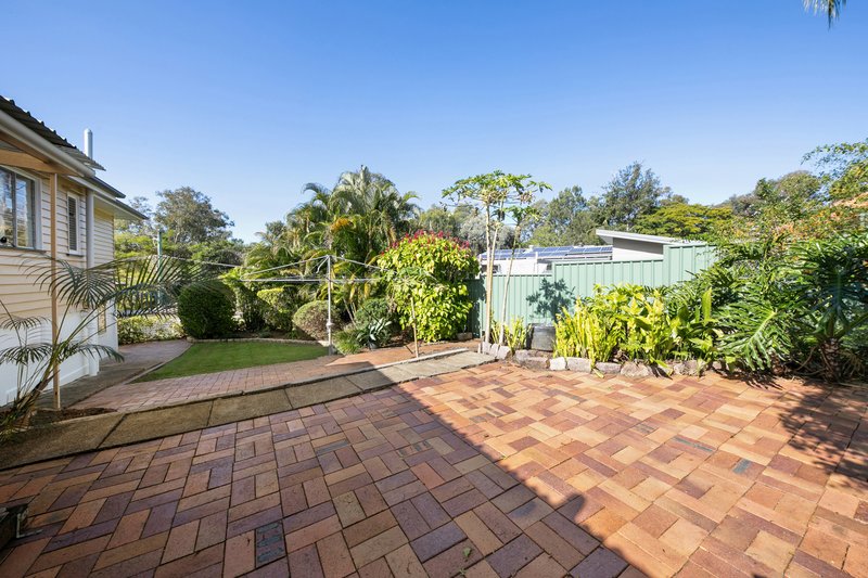 Photo - 12 Aragon Street, Indooroopilly QLD 4068 - Image 13