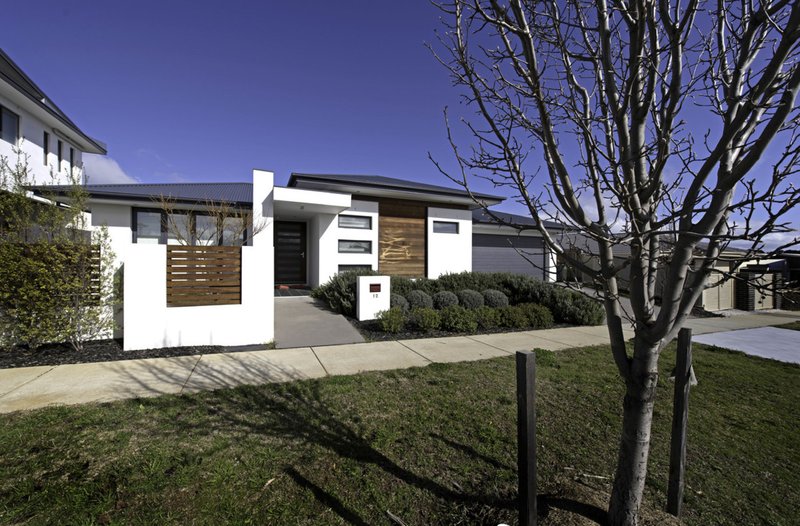 12 Arcadia Street, Crace ACT 2911