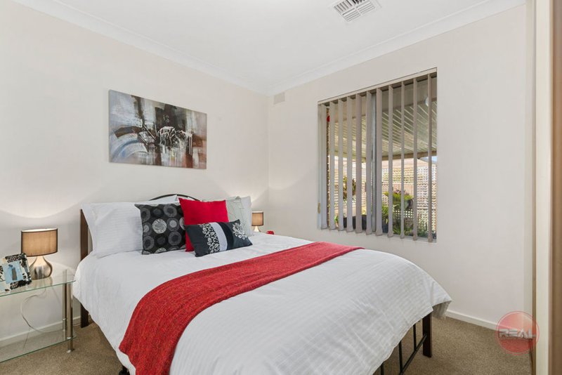 Photo - 12 Ardross Crescent, Morphett Vale SA 5162 - Image 12