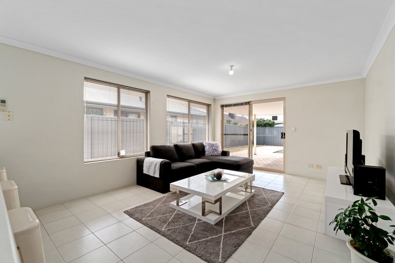 Photo - 12 Ardwick Road, Brabham WA 6055 - Image 4