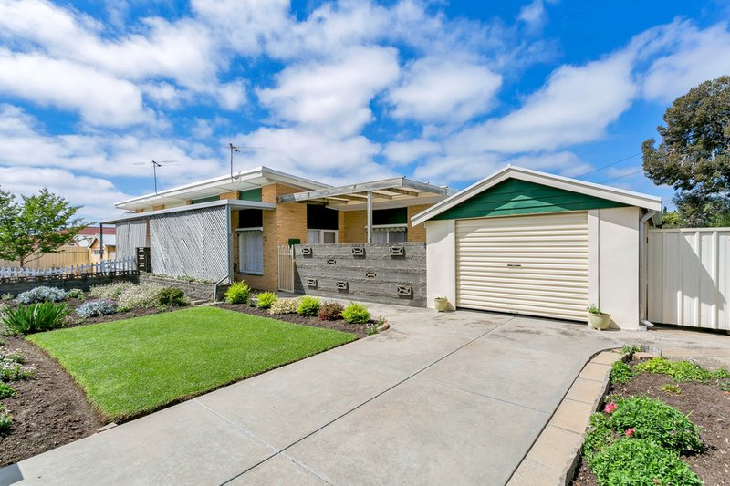 Photo - 1/2 Argyle Avenue, Morphett Vale SA 5162 - Image 2