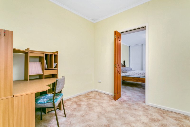 Photo - 1/2 Argyle Avenue, Morphett Vale SA 5162 - Image 7