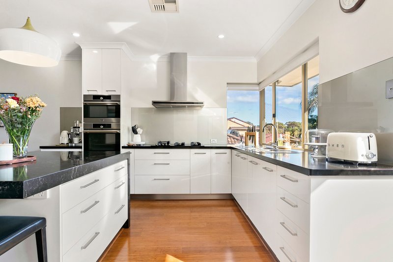 Photo - 12 Arlington Loop, Coogee WA 6166 - Image 3