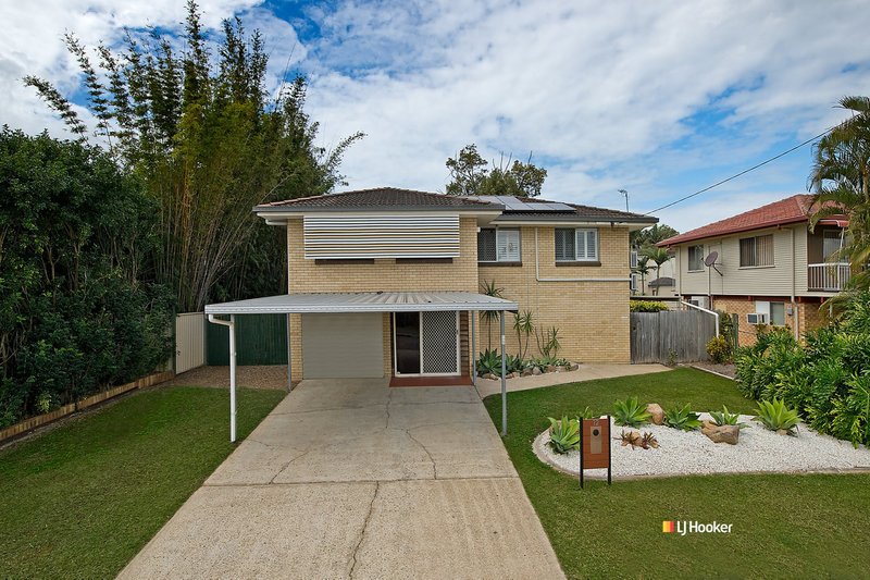 12 Arrakune Crescent, Kallangur QLD 4503