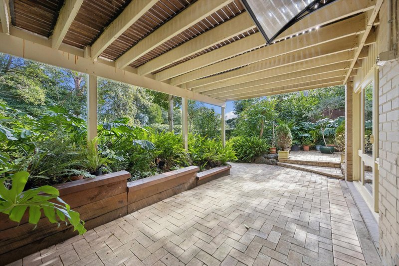 Photo - 12 Ashburton Drive, Mitcham VIC 3132 - Image 13