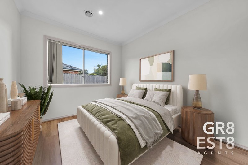 Photo - 12 Atkinson Drive, Berwick VIC 3806 - Image 7