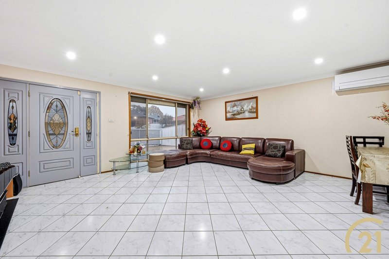 Photo - 12 Attilio Place, Edensor Park NSW 2176 - Image 2