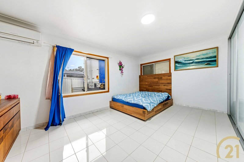 Photo - 12 Attilio Place, Edensor Park NSW 2176 - Image 6