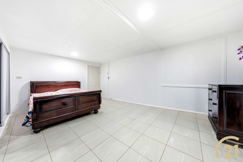 Photo - 12 Attilio Place, Edensor Park NSW 2176 - Image 7