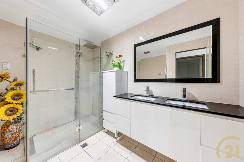 Photo - 12 Attilio Place, Edensor Park NSW 2176 - Image 9