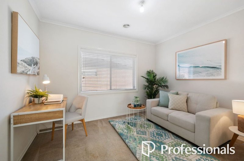 Photo - 12 Auguste Avenue, Clayton VIC 3168 - Image 5