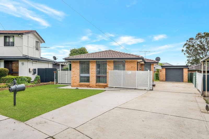 12 Austen Close, Wetherill Park NSW 2164