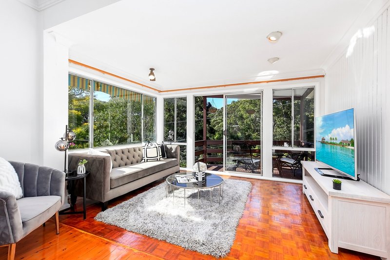 Photo - 12 Avian Cres , Lane Cove NSW 2066 - Image 2