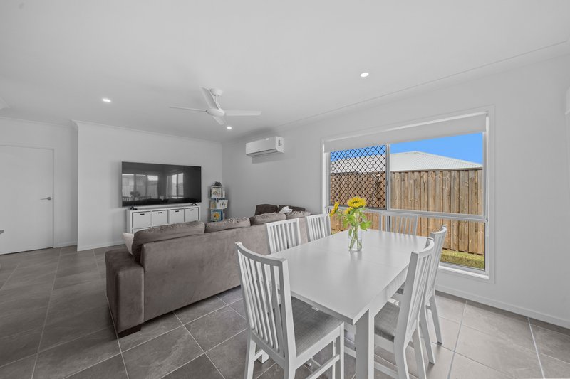 Photo - 12 Avondale Circuit, Deebing Heights QLD 4306 - Image 3