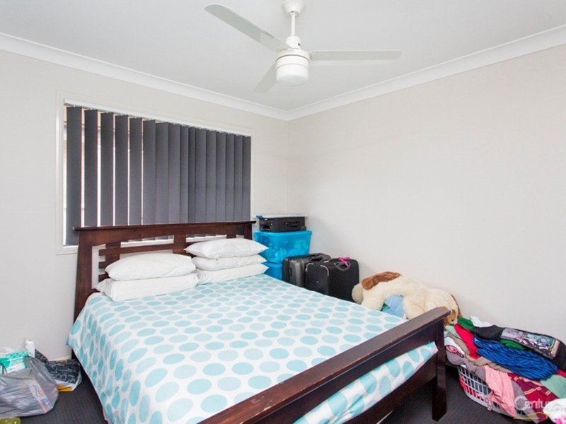 Photo - 12 Ayes Avenue, Cameron Park NSW 2285 - Image 5