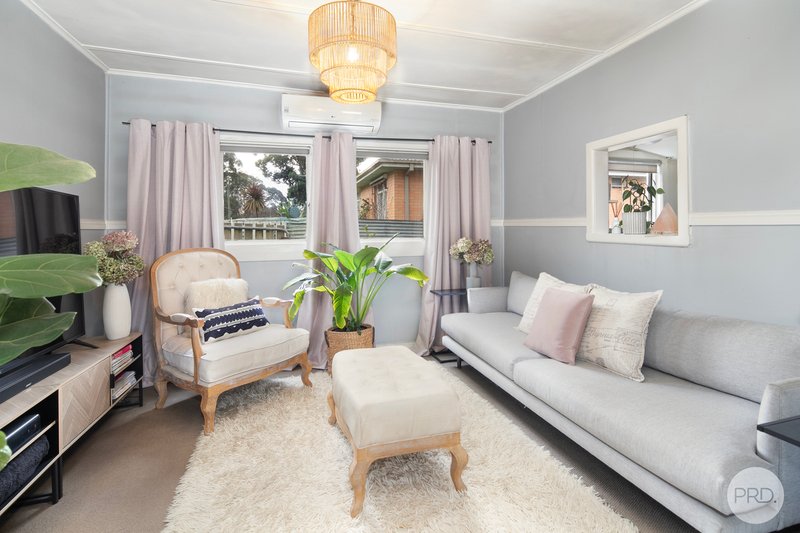 Photo - 12 Ayres Street, Creswick VIC 3363 - Image 2