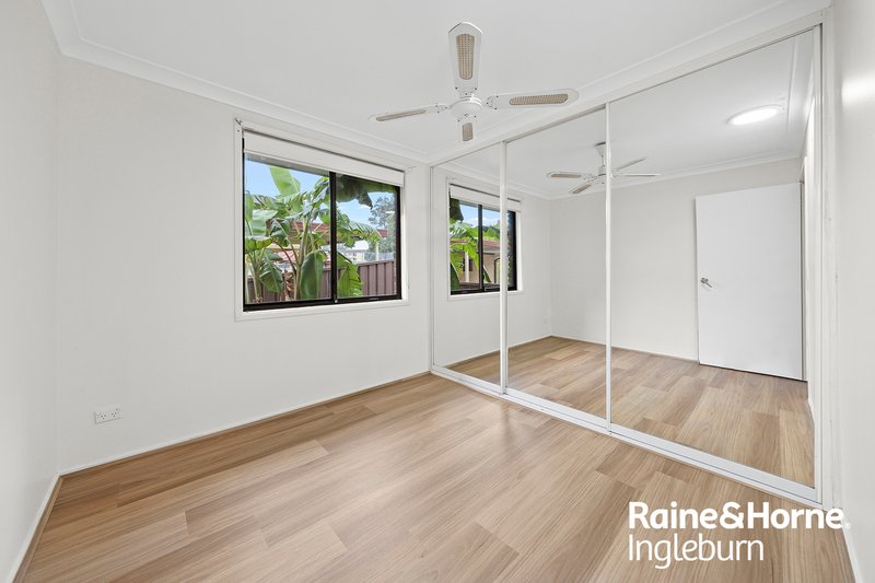 Photo - 12 Balimo Place, Glenfield NSW 2167 - Image 3
