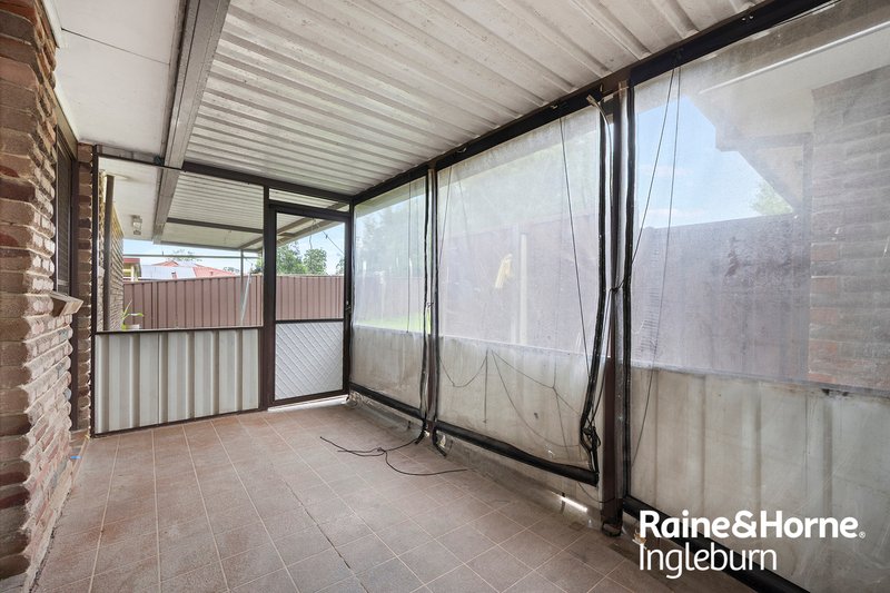 Photo - 12 Balimo Place, Glenfield NSW 2167 - Image 6