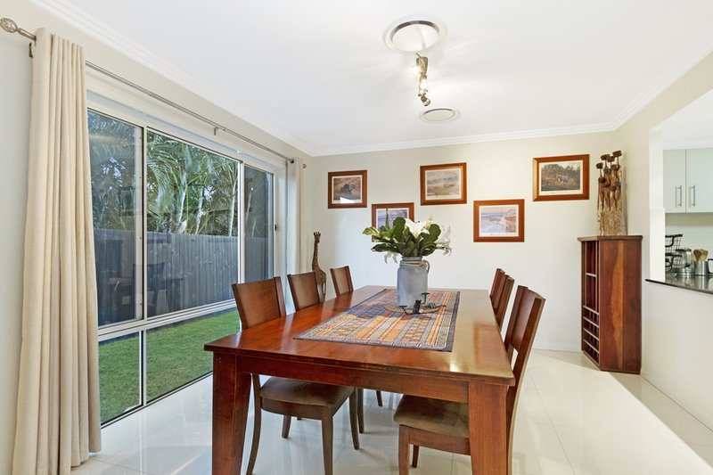 Photo - 12 Ballesteros Street, North Lakes QLD 4509 - Image 9