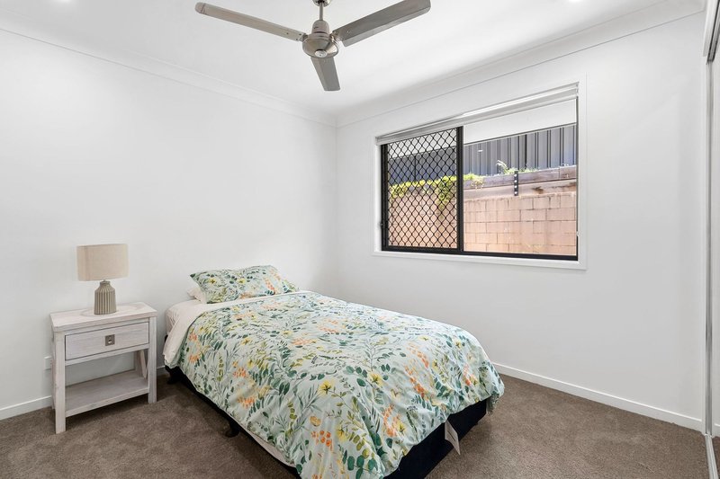 Photo - 12 Balmoral Crescent, Southside QLD 4570 - Image 10