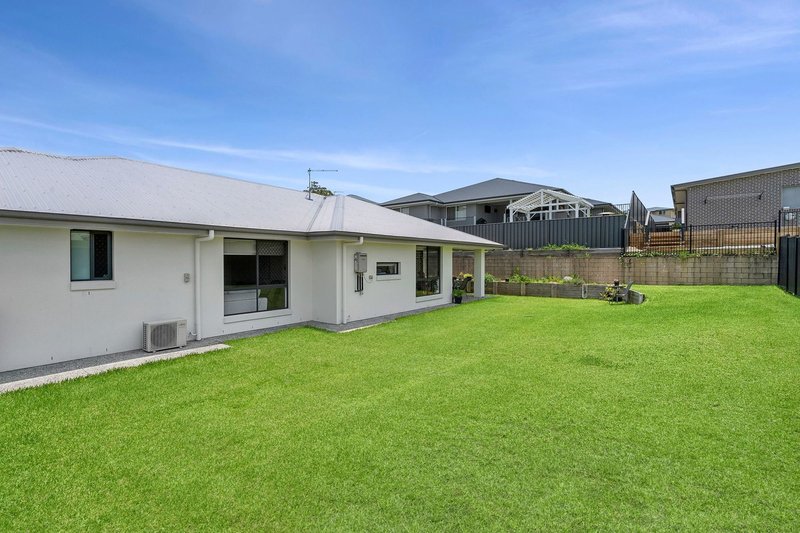 Photo - 12 Balmoral Crescent, Southside QLD 4570 - Image 12