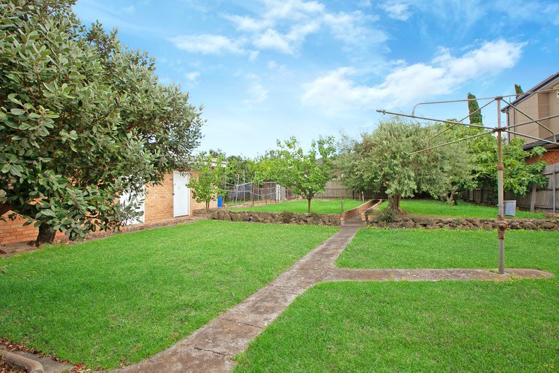 Photo - 12 Banff Street, Reservoir VIC 3073 - Image 12